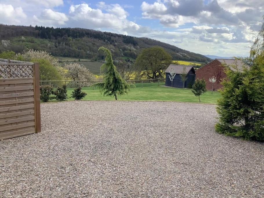 Woodcutters Barn, Overlooking Ledbury & Malvern Hills Exterior photo